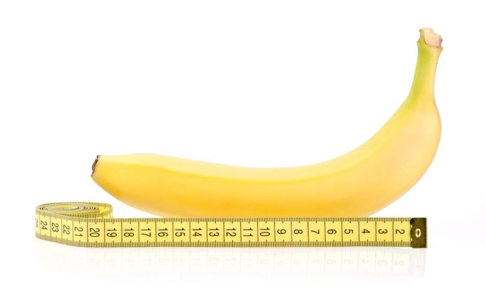 Banana e centimetri simulano l'ingrandimento del pene